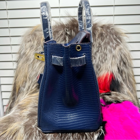 Genuine Blue Leather embossed in Lizard Print 30cm with gold hardware. - Picture 7 of 10